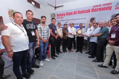 Attended a free mega health camp at Makdoli Kalan, organized by the Rotary Club Rohtak Harmony and the IMA Rohtak branch.